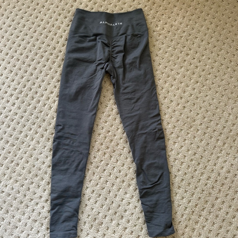 Alphalete Gray amplify leggings
